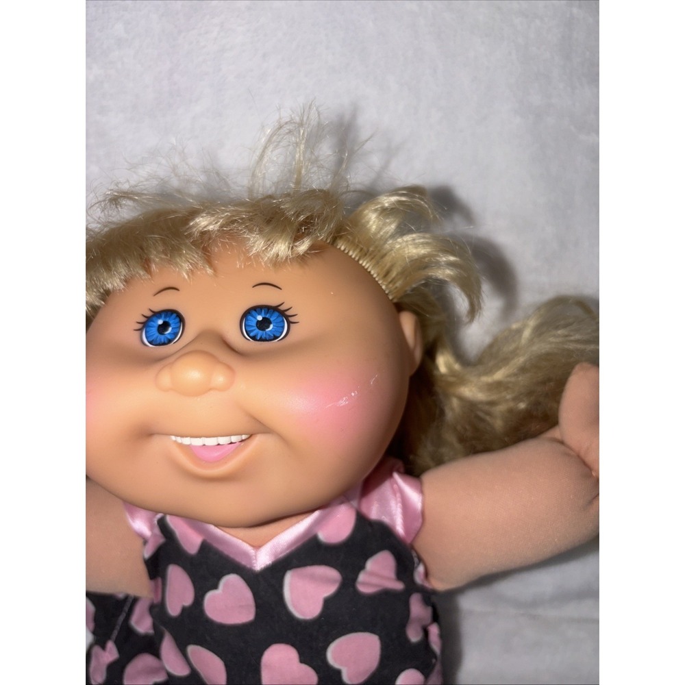 2011 Cabbage Patch Kids Doll Performer Layla Annie Pink Heart Dress Blonde 14" - Picture 5 of 12